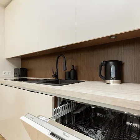Platinum Towers Apartment With Parking By Renters Prestige Warsaw Exterior photo